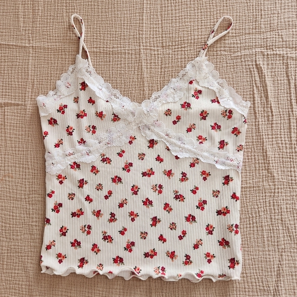 Wild Love Floral Lace Trim Cami Top Y2k Vibes